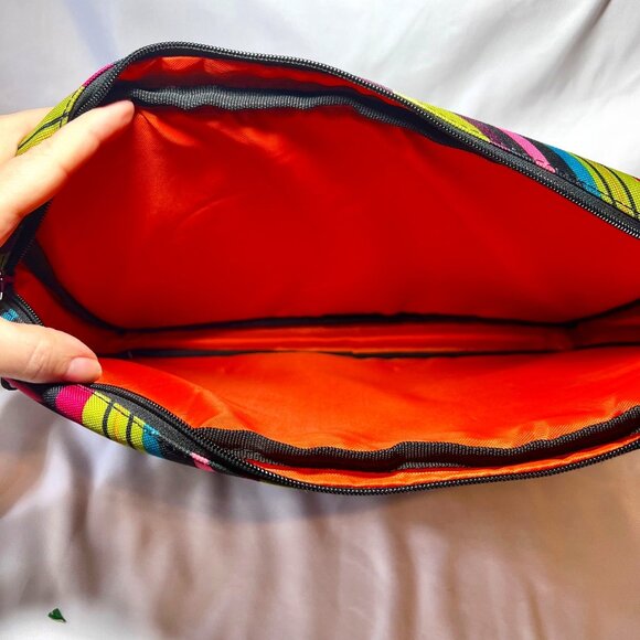 Yak Pac I Pad/Computer/Tablet Case Padded Pouch-Bright Colors-16"x11 1/2"x2 - Picture 15 of 16